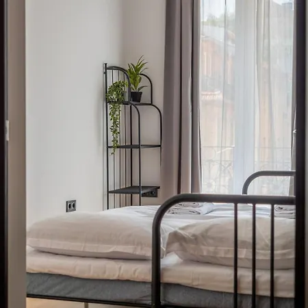 Old Town 4br New High‑end Designer Апартаменты *
